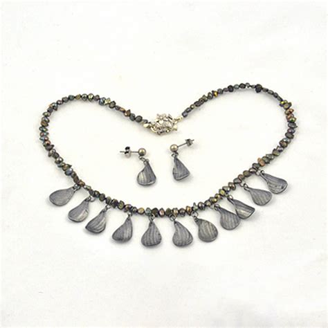 Steel Petal Pearl Choker Necklace Set - Linda Britt Design