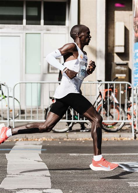 Eliud Kipchoge - Eliud Kipchoge en quelques chiffres - U Run : Eliud kipchoge trains in kaptagat ...