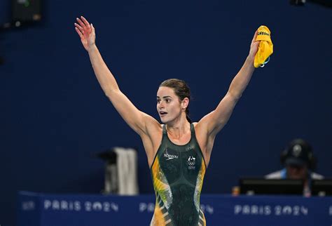 Meet Kaylee McKeown, the Australian swimmer who beat Regan Smith and ...