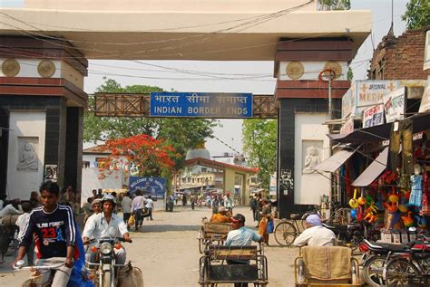 India Nepal Sunauli Border Crossing Tips