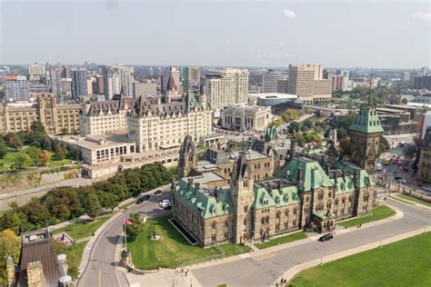 Parliament Hill in Ottawa Canada Editorial Photo - Image of city, hill ...