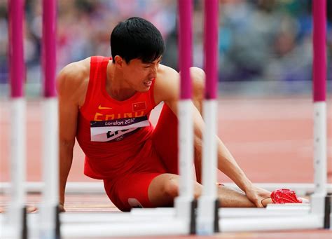 Liu Xiang of China Crashes Out of Olympic 110-Meter Men’s Hurdles - The ...