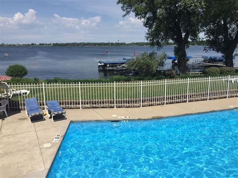 DELAVAN LAKE RESORT - Delavan WI 1505 South Shore 53115