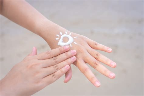 Top 10 Best Sunscreen for Kids and Babies in 2020 [Buying Guide]