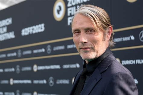 Mads Mikkelsen Lost His ‘Casino Royale’ Script on a Plane: ‘That Could ...