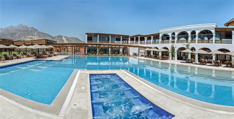 Hotel Viñas Queirolo uno de los mejores hoteles con piscina en Ica