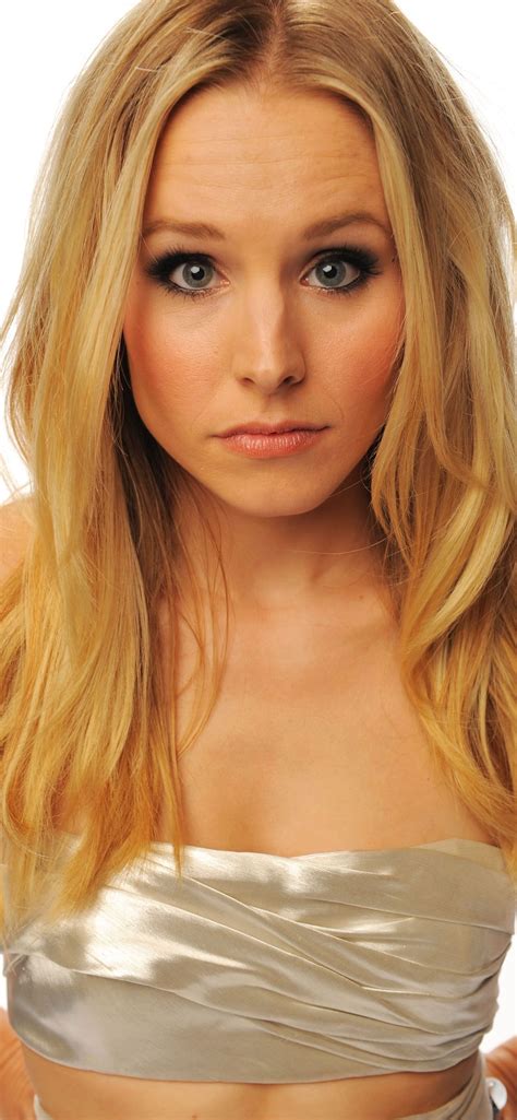 kristen bell iPhone Wallpapers Free Download