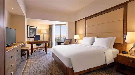 Ramses Hilton hotel Cairo prices, booking, reviews