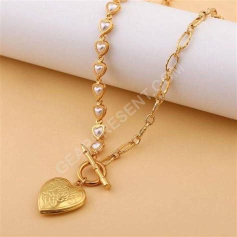 Gold Heart Pendant Necklace - Gear Present