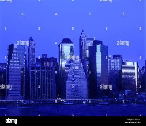 FINANCIAL DISTRICT DOWNTOWN SKYLINE MANHATTAN NEW YORK CITY USA Stock ...