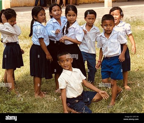 Cambodian School Kids Stock Photo - Alamy