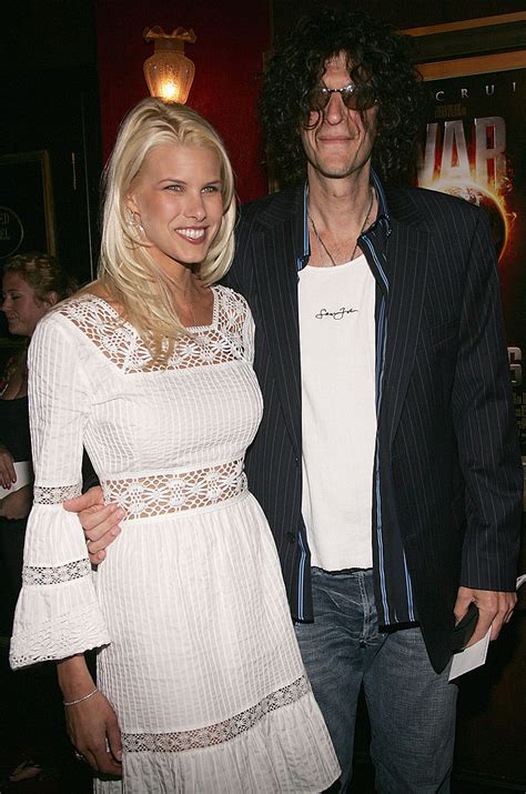 Who is Howard Stern's wife Beth? - Hot Lifestyle News