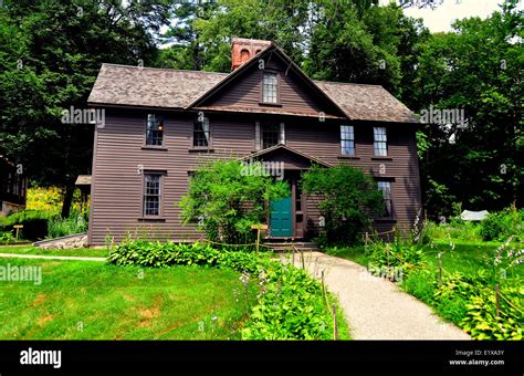 CONCORD, MASSACHUSETTS: Orchard House Stock Photo - Alamy