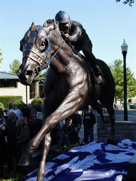 Secretariat Sculpture Unveiled at Keeneland Festival