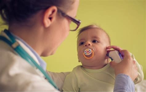 Ear Infection in Infants - Symptoms, Causes and Prevention