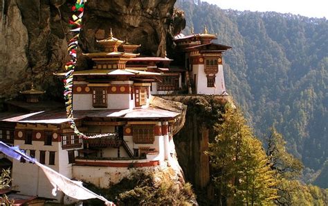 Paro Taktsang | | Alluring World