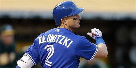 Yankees to sign shortstop Troy Tulowitzki