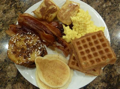 American breakfast | Food, Yummy food, Cooked breakfast