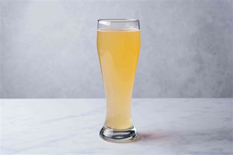 Easy Summer Shandy Drink Recipe