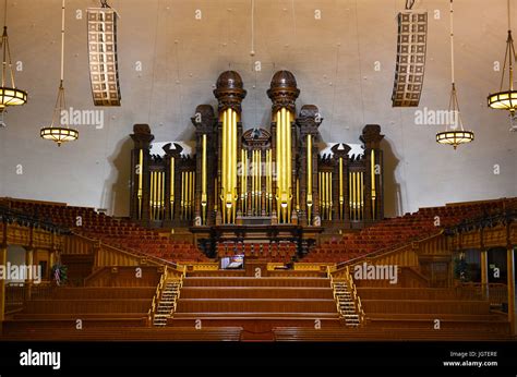 Mormon tabernacle choir hi-res stock photography and images - Alamy