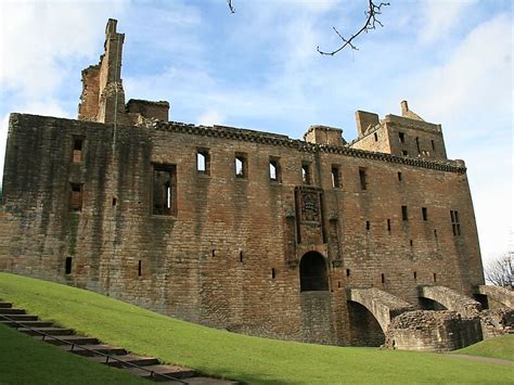 Linlithgow Palace in Linlithgow, United Kingdom | Sygic Travel