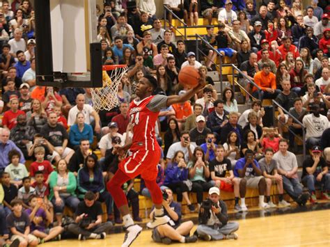 UNLV recruit, Jones, captures slam dunk championship | USA TODAY High School Sports