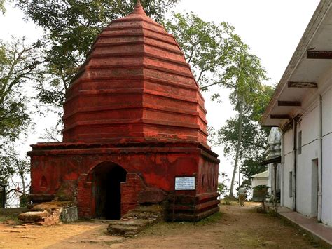 Umananda-Temple | Hotel Prag Continental