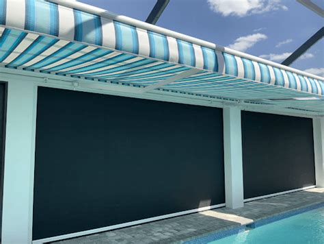 How to Choose the Right Fabric for Your Retractable Awning Miami