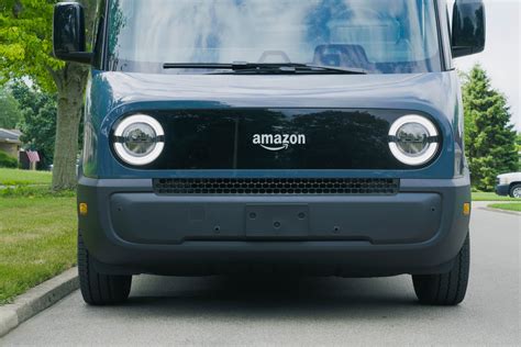 5 Awesome Features of the Rivian Amazon Delivery Van