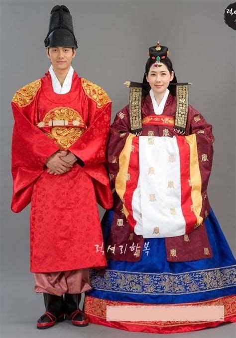 Hwarot is the gown for Korean brides. Description from koreabridge.net ...