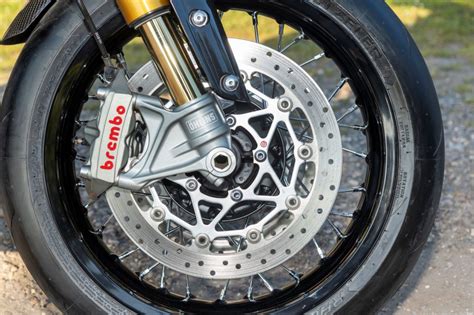 Should You Upgrade Classic Motorcycle Drum Brakes to Discs?