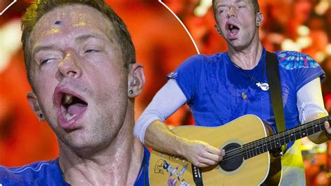 You won't believe the face Chris Martin pulled during Coldplay's Glastonbury performance ...