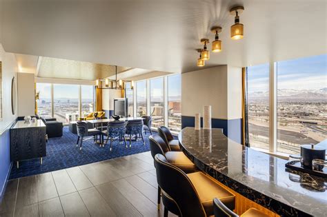 Las Vegas Rooms & Suites | Circa Resort & Casino Las Vegas