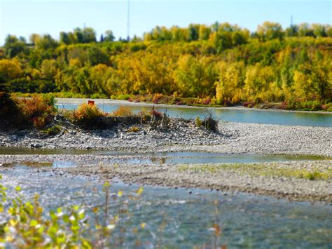 I am Calgary: Calgary: Exploring the Bow River Pathway NW