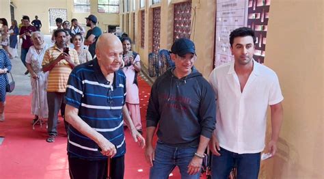 Ranbir Kapoor casts his vote in Mumbai – ThePrint – ANIFeed