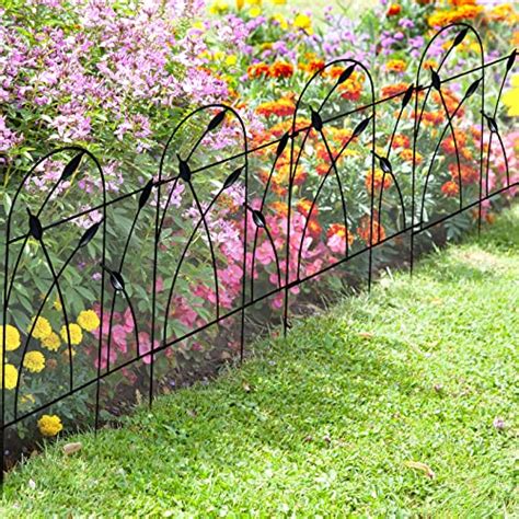 Thealyn Metal Decorative Garden Fence Border, 32 in.H x 19.5 in.W (10 ...