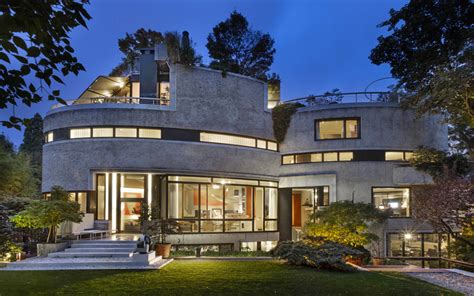 Luxury properties: avant-garde architecture | Christie's