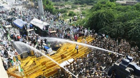 Old Photos Viral Amid Farmers' Protest | Misbar