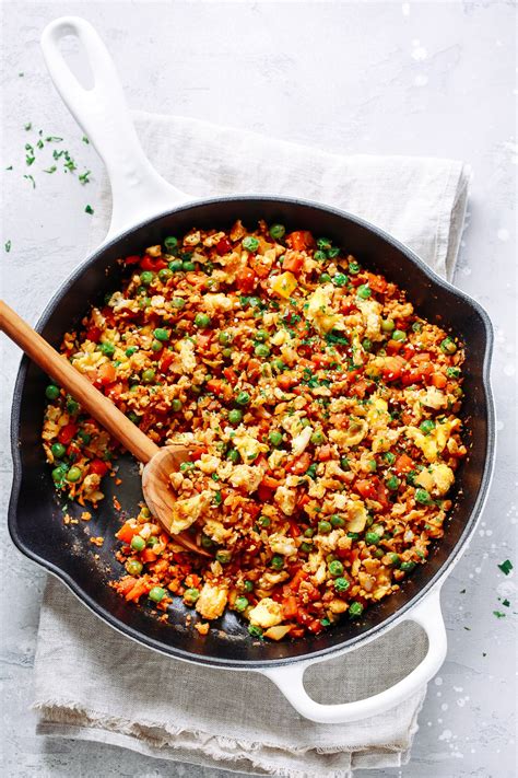 Easy Cauliflower Fried Rice Recipe - Primavera Kitchen