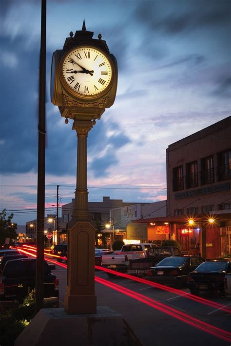 Downtown, Longview at night | Texas places, Longview texas, Local travel