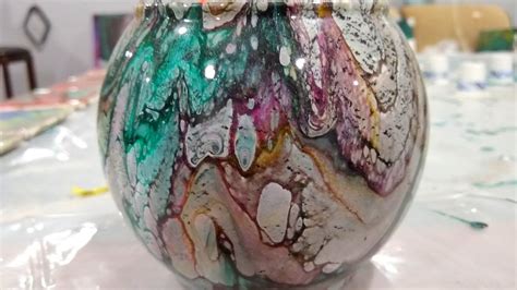Vase Pour #12: With Leftover Acrylic Paint - YouTube | Pouring painting, Acrylic pouring art ...