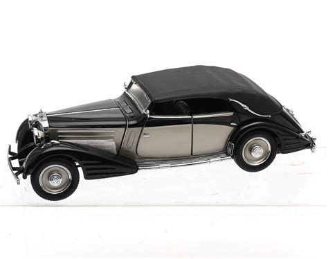 Images for 2480815. "Maybach Zeppelin 1939" miniature car, by Franklin Mint. - Auctionet