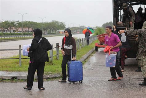 Mangsa banjir di Johor terus meningkat | MalaysiaNow