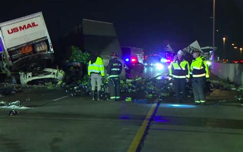 Pepsi truck stalls in middle of highway, leads to multivehicle pileup