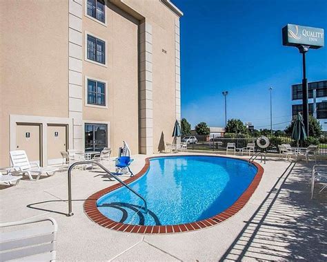 Quality Inn Murfreesboro-University Area Pool: Pictures & Reviews - Tripadvisor