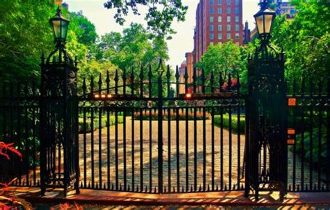 Gramercy Park Key: How to Get Into NYC's Most Private Park | StreetEasy