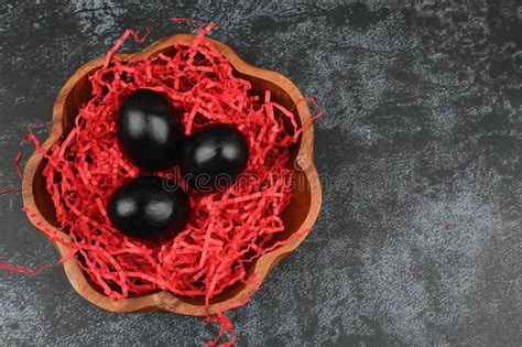 Black Easter Concept. Black Eggs Stock Photo - Image of holiday, gold: 172129946