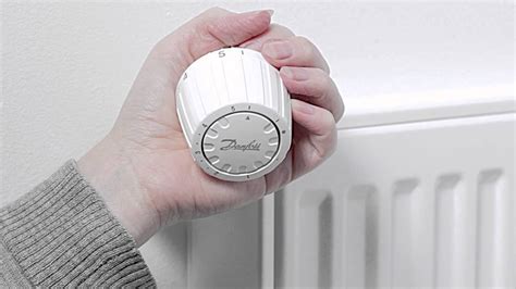 Installation Guide - Danfoss Radiator Thermostat RA2000 (from RAVL to ...