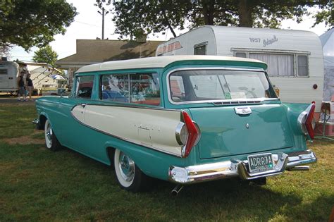 1958 Edsel Roundup 2 Door Station Wagon Photos and Specs from MadChrome.com