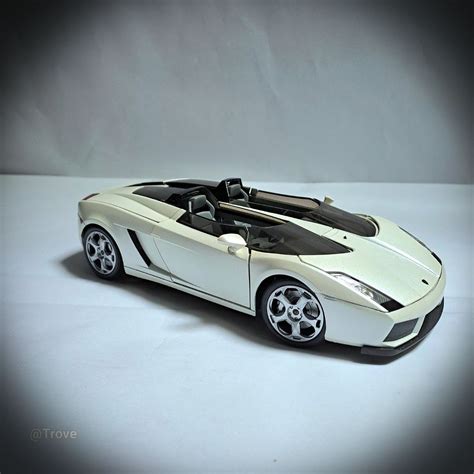 LAMBORGHINI CONCEPT S DIECAST MODEL CAR BY MONDO MOTORS SCALE DIECAST 1 ...